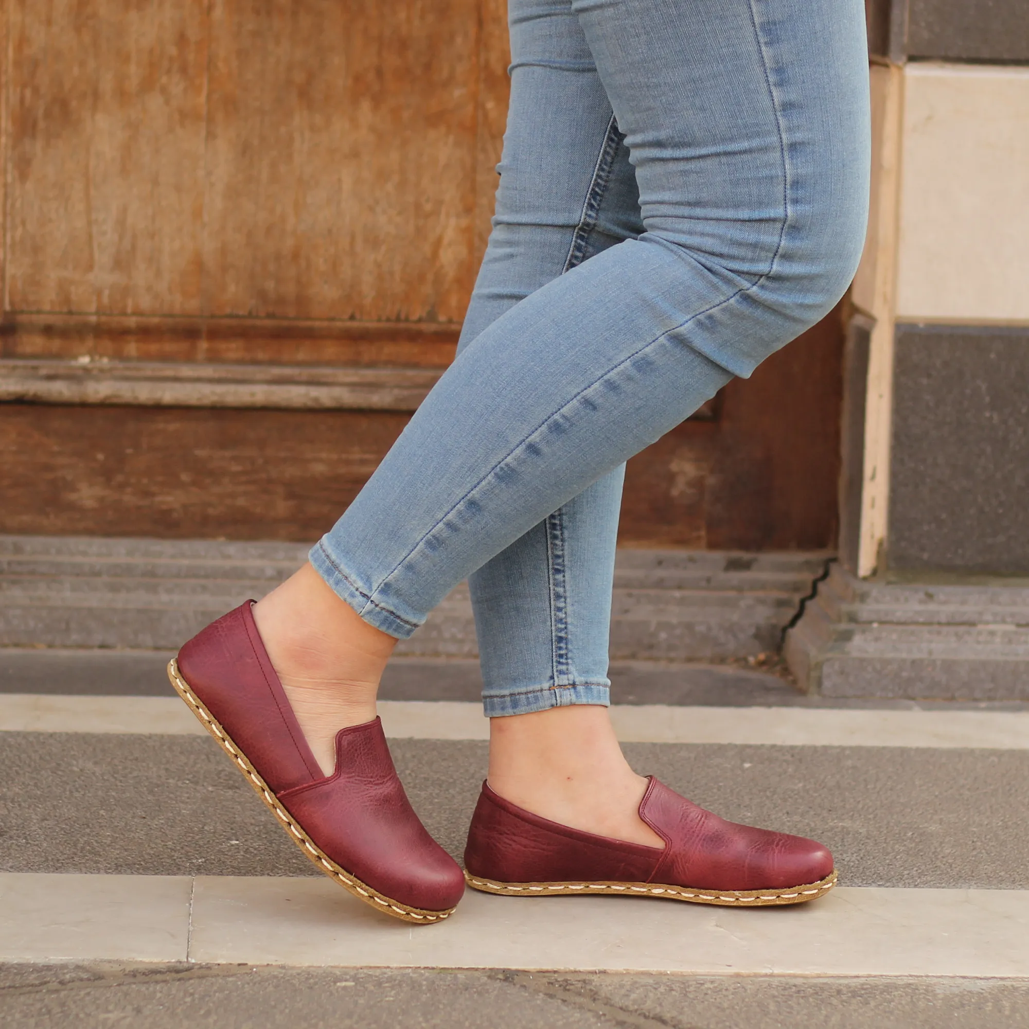 Barefoot Shoes Women's Burgundy