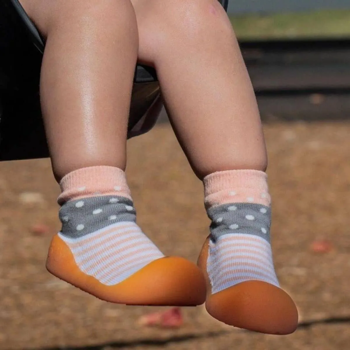 BigToes First Walker Shoes - Chameleon - Modern Polka Peach