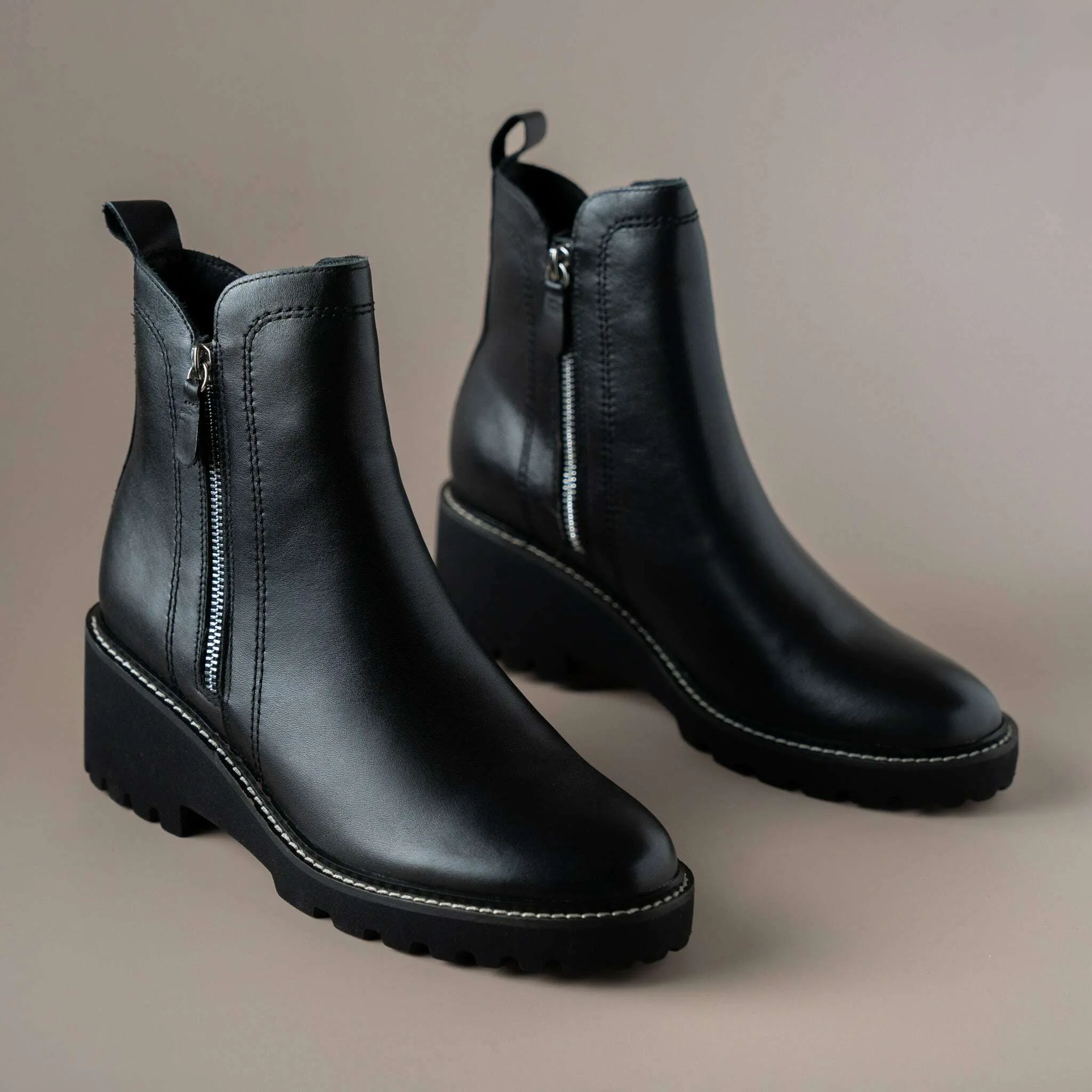 EOS - Parson - Black Leather Lug Sole Boot