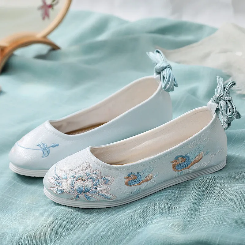 For Han Chinese Clothing Embroidered Ancient Style Canvas Shoes