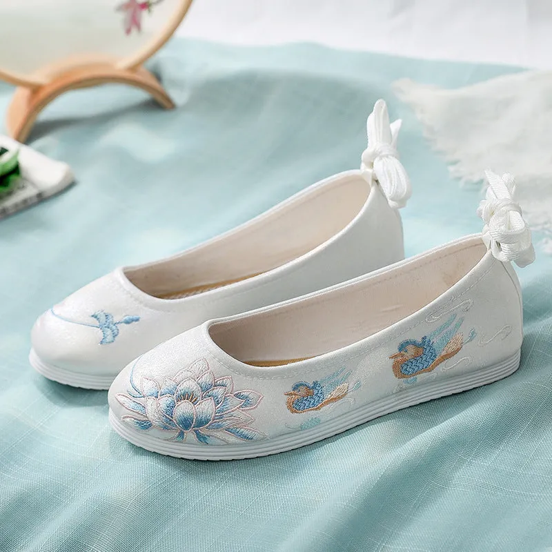 For Han Chinese Clothing Embroidered Ancient Style Canvas Shoes