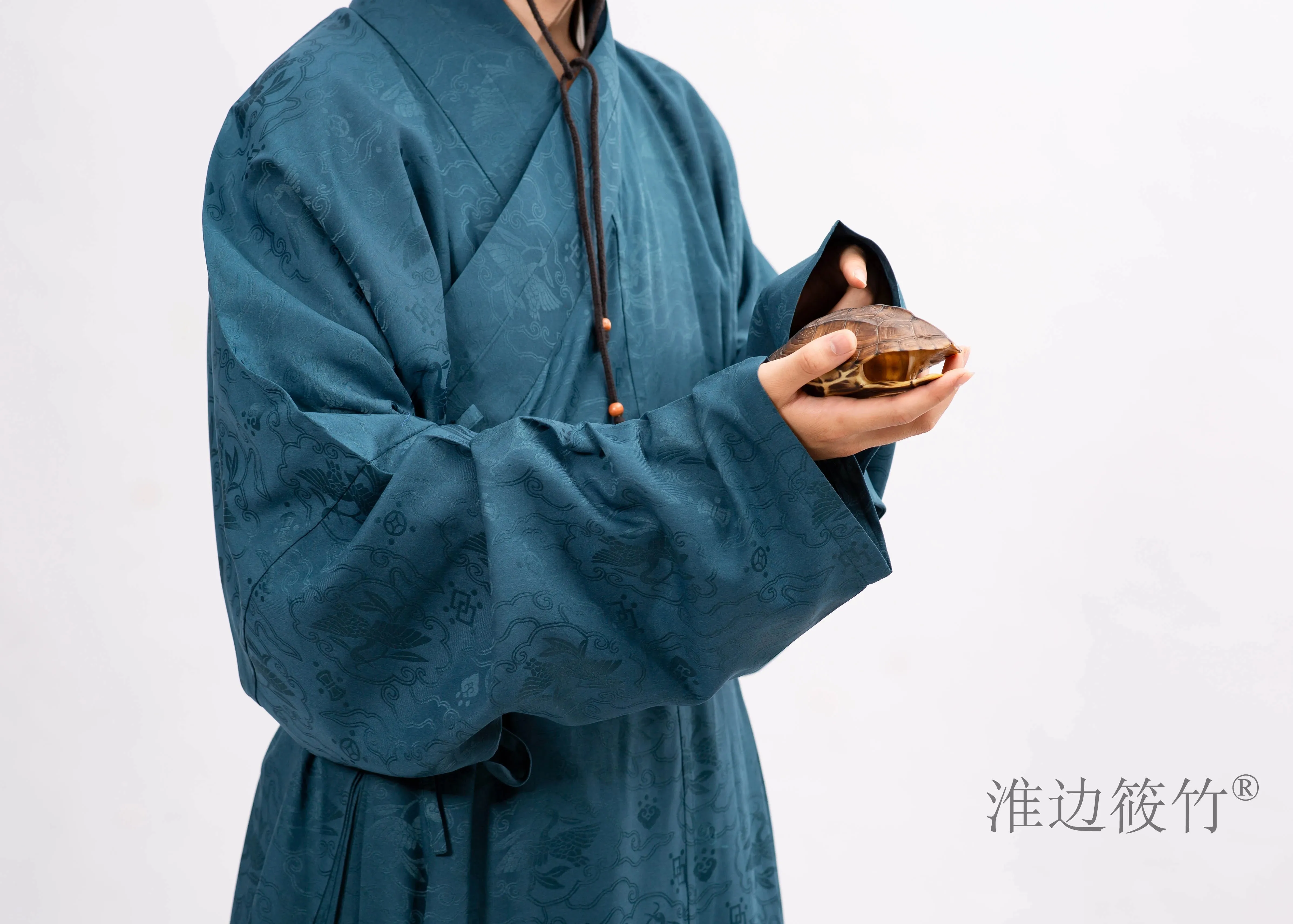 Lu'an 芦暗 Wild Reed Early Ming Dynasty Men's Restoration Changshan Robe