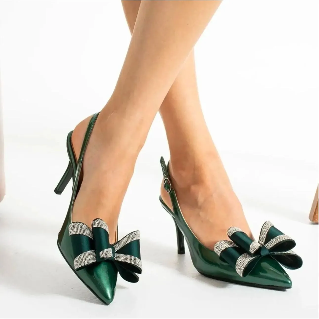 Rhinestone Bow Pointed Toe Party Shoes.