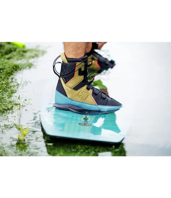 Ronix Atmos Wakeboard Package with Atmos Boots (2025)