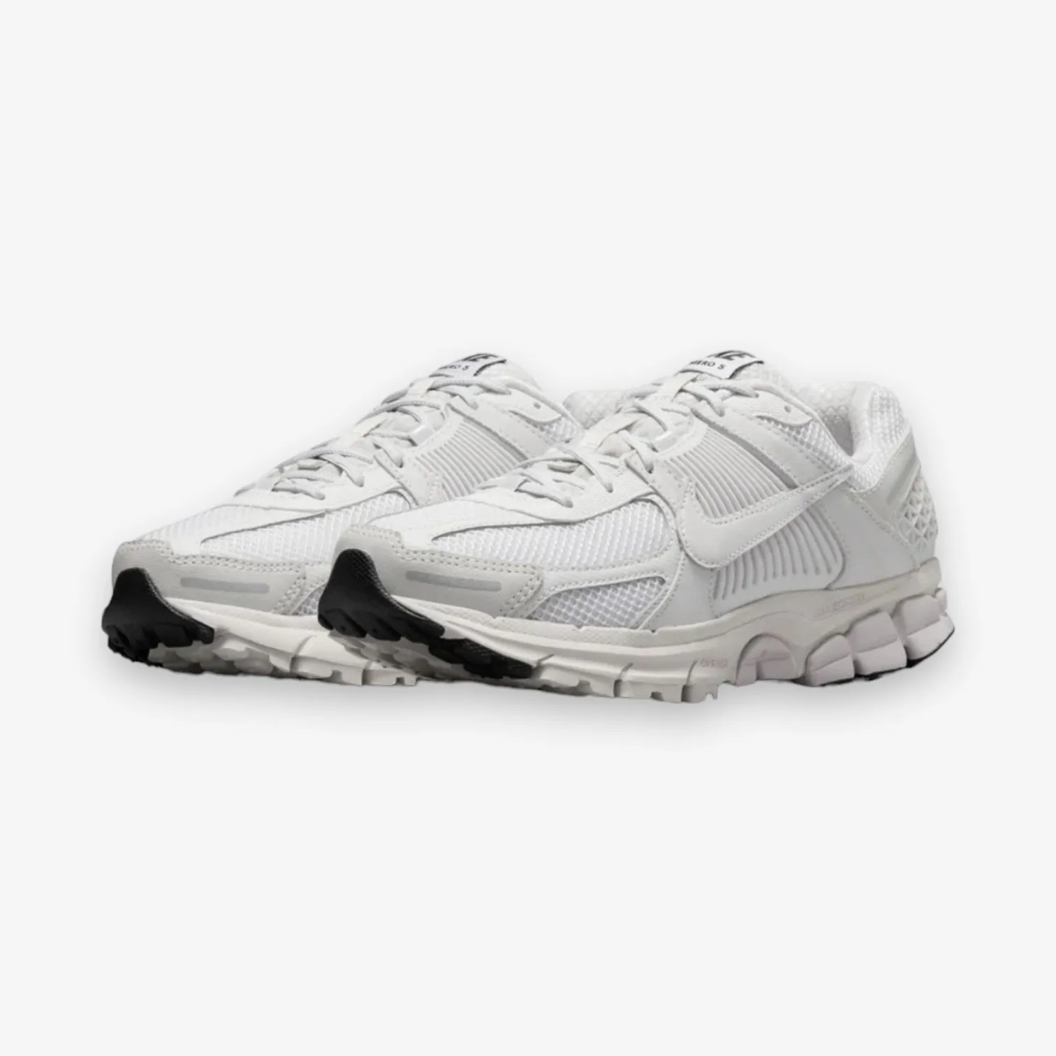 W NIKE ZOOM VOMERO 5 WHITE/VAST GREY-BLACK-SAIL FQ7079-100