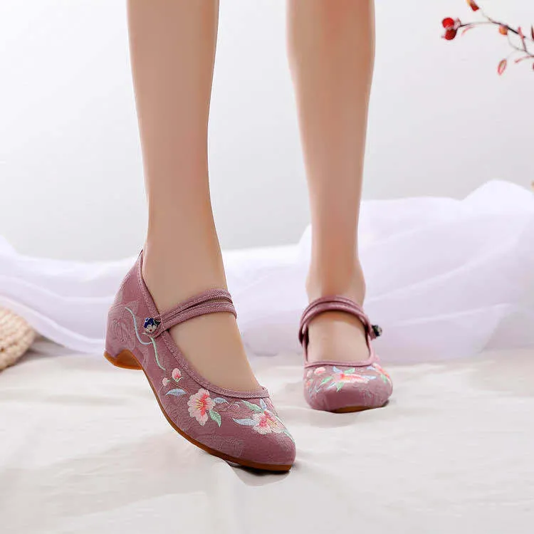 Women's Spring Ethnic Style Embroidered Height Increasing Canvas Shoes