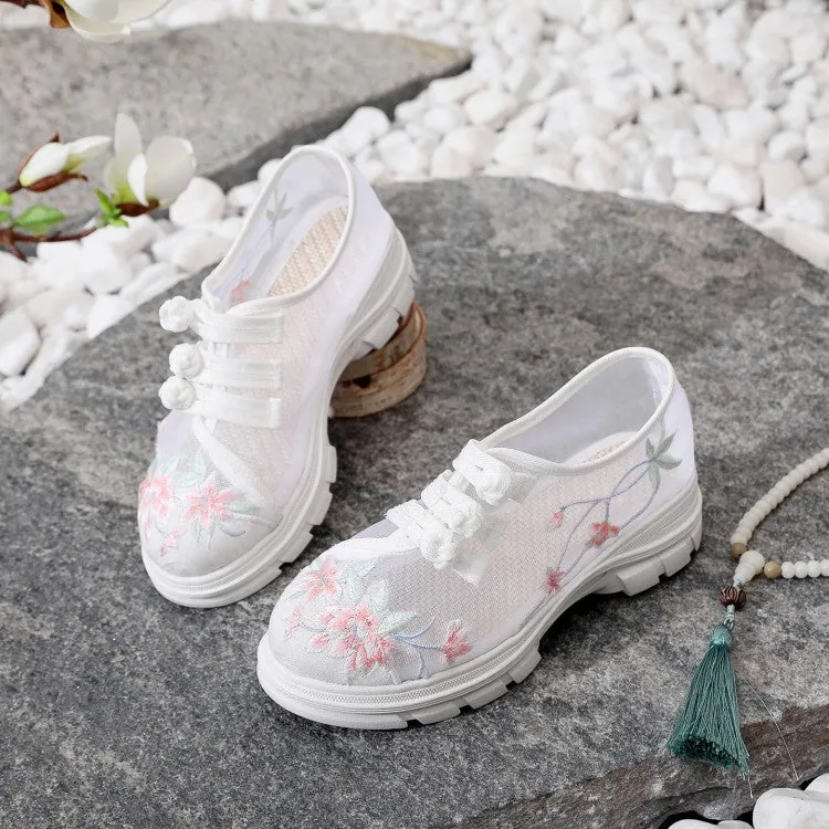 Women's Style Embroidered Ancient Height Increasing Canvas Shoes